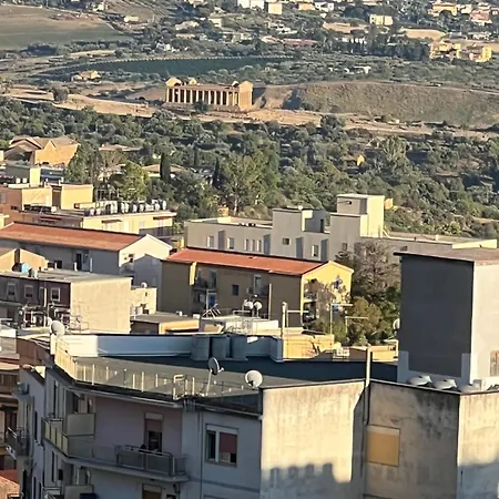 Guest house Athena Luxury Temples